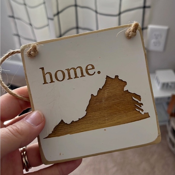Virginia Home Wooden Ornament - Picture 2 of 3